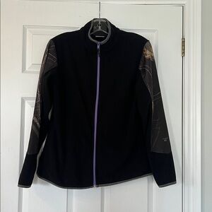 4/$20 Yukon Gear Black Jacket with Camouflage Sleeves